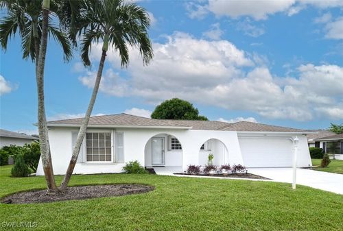 104 Picardy Ct, NAPLES, FL, 34112-7123 | Card Image