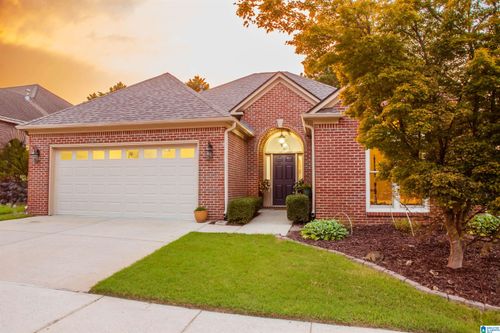 3141 Crossings Dr, Hoover, AL, 35242-4456 | Card Image