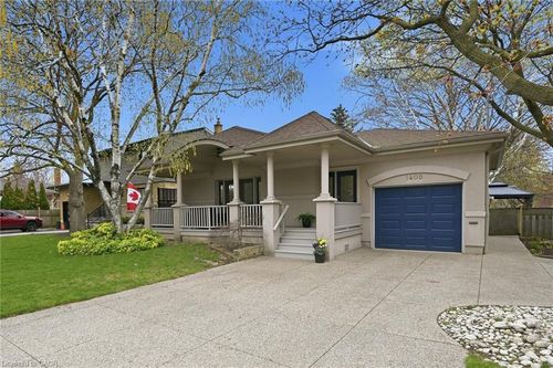 1400 Olga Dr, Burlington, ON, L7S1L2 | Card Image