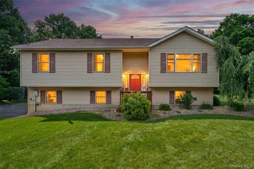 1019 Benjamin Van Keuren Dr, Pine Bush, NY, 12566-5474 | Card Image