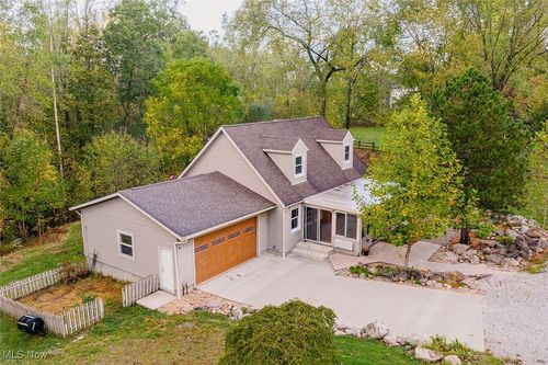 228 W Hines Hill Rd, Hudson, OH, 44236-1035 | Card Image