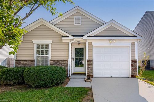 739 Runningbrook Ln, Rural Hall, NC, 27045-9822 | Card Image