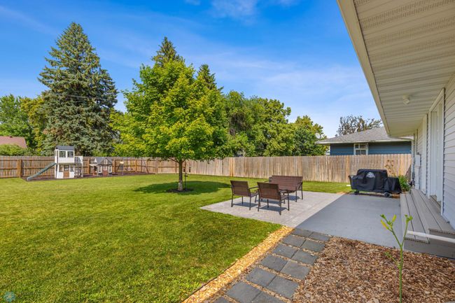 Summer Exterior | Image 31