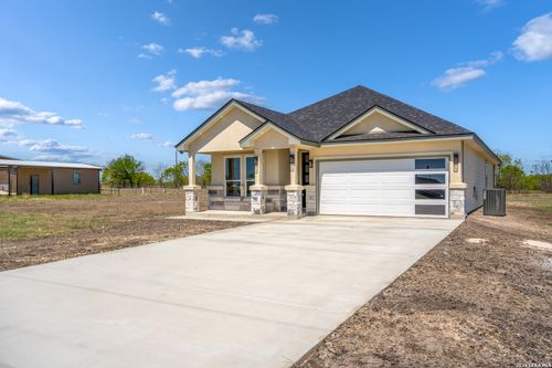 12623 Toro Dr, Atascosa, TX, 78002-5222 | Card Image