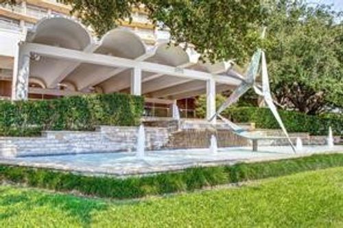 500-6211 W Northwest Hwy, Dallas, TX, 75225-3422 | Card Image