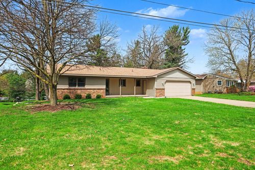 3135 Wildridge Drive Ne, Grand Rapids, MI, 49525 | Card Image