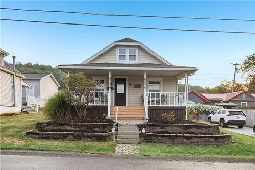 1370 Charlotte Ave, Rochester, PA, 15074-1331 | Card Image