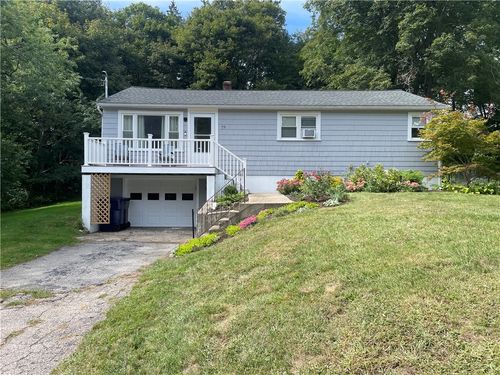 25 Waite Ct, North Kingstown, RI, 02852-5139 | Card Image