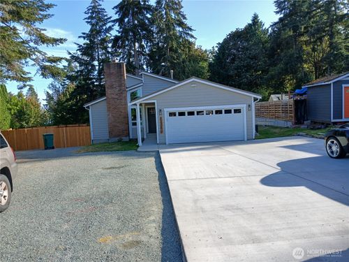 13707 Harbor Ln, Anacortes, WA, 98221-8655 | Card Image