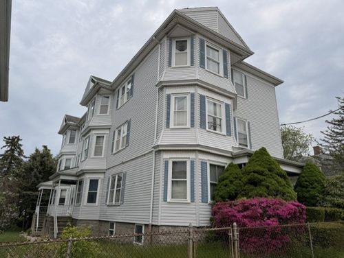 76 Globe St, Fall River, MA, 02724 | Card Image