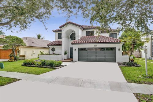 2831 La Paz Ave, Hollywood, FL, 33026-4550 | Card Image