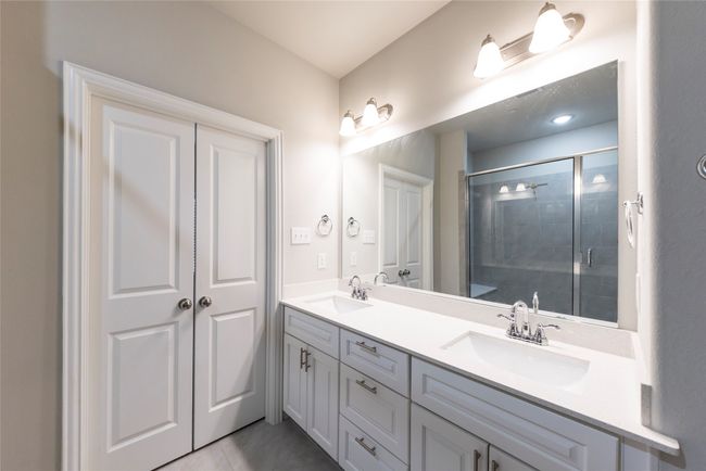 1571 Windermere Way, Townhouse with 3 bedrooms, 3 bathrooms and null parking in Farmers Branch TX | Image 19