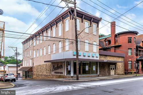 704 N Liberty St, Shamokin, PA, 17872-4808 | Card Image