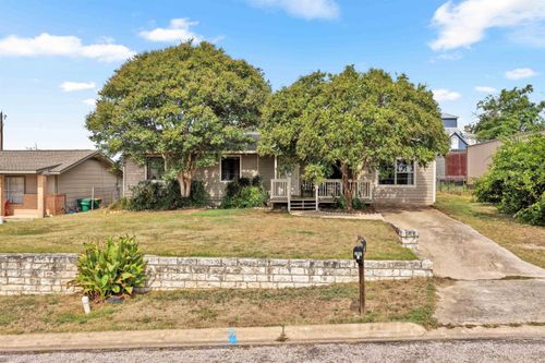 306 Avenue D, Marble Falls, TX, 78654-5824 | Card Image