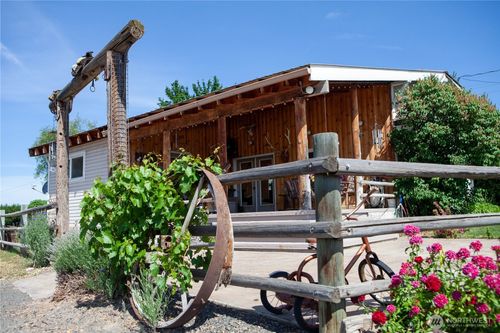 15450 Vantage Hwy, Ellensburg, WA, 98926-7020 | Card Image