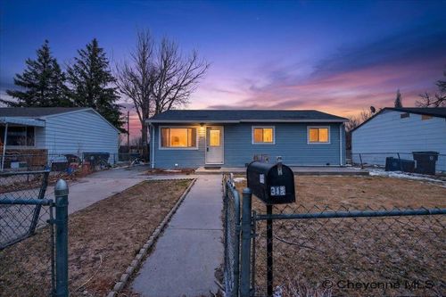 315 Cribbon Ave, Cheyenne, WY, 82007-1160 | Card Image