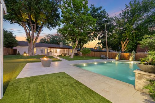 3713 Holland Dr, North Richland Hills, TX, 76180-1551 | Card Image