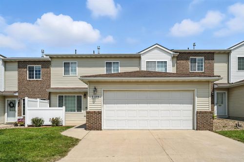 2108 Josie Rdg, Waterloo, IA, 50701-9724 | Card Image