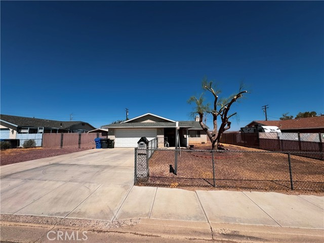 Grace St, Barstow, CA 92311