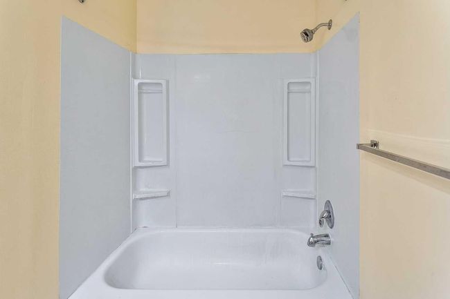 195 Deerbow Circle Se, House other with 3 bedrooms, 3 bathrooms and 2 parking in Calgary AB | Image 24