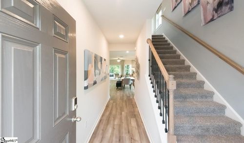 989 Penfold Pt, Wellford, SC, 29385-8406 | Card Image