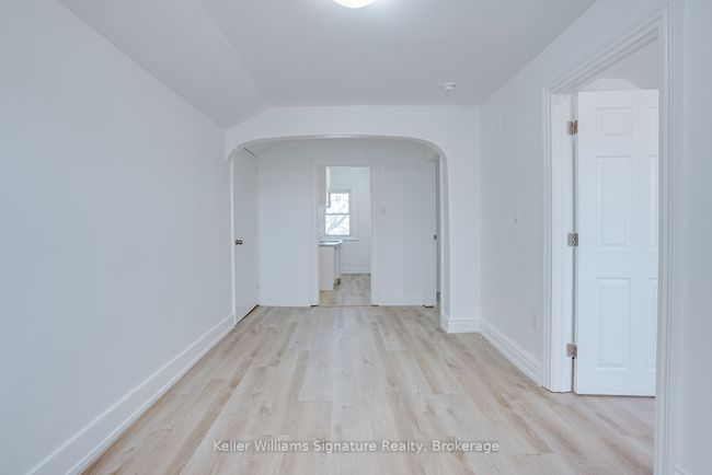 43 Centre St, Home with 5 bedrooms, 3 bathrooms and 2 parking in St. Catharines ON | Image 5
