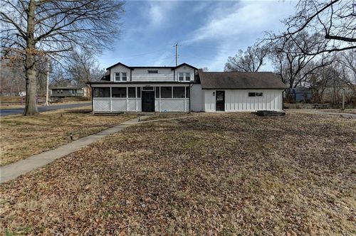 4859 Nw Waukomis Dr, Northmoor, MO, 64151-3501 | Card Image