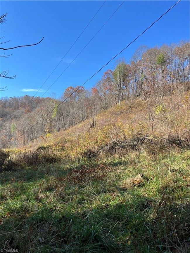 1972 Big Horse Creek Rd, House other with 3 bedrooms, 2 bathrooms and null parking in Lansing NC | Image 11