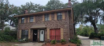 5 - 2220 E Victory Drive, Townhouse with 2 bedrooms, 1 bathrooms and null parking in Savannah GA | Image 1