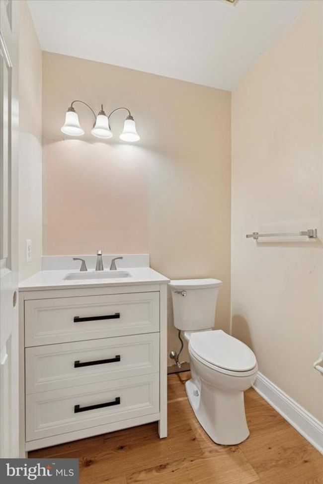 235 Copper Beech Dr, Townhouse with 3 bedrooms, 3 bathrooms and null parking in BLUE BELL PA | Image 28