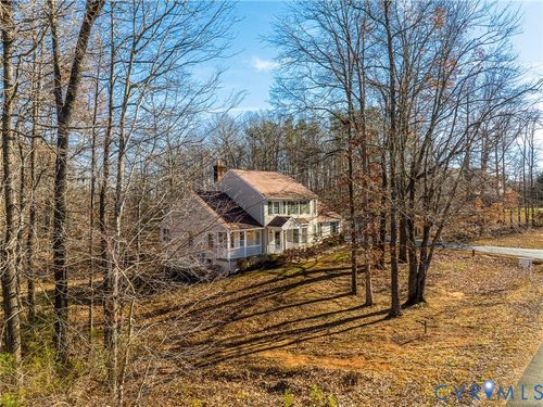 2387 Burlington Dr, AMISSVILLE, VA, 20106-2522 | Card Image