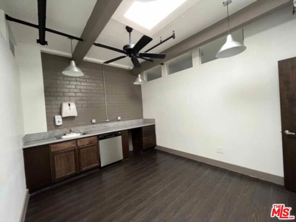 Commercial Sale in Torrance 4