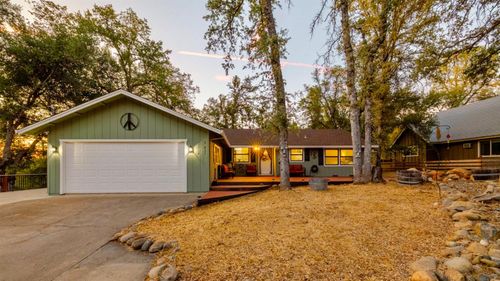 12904 Green Valley Cir, Groveland, CA, 95321-9543 | Card Image