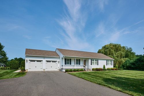 420 Hadley Rd, Sunderland, MA, 01375-9497 | Card Image