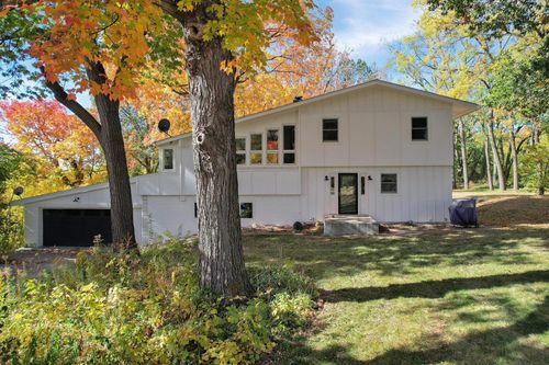 8315 Greenfield Rd, Loretto, MN, 55357-9612 | Card Image