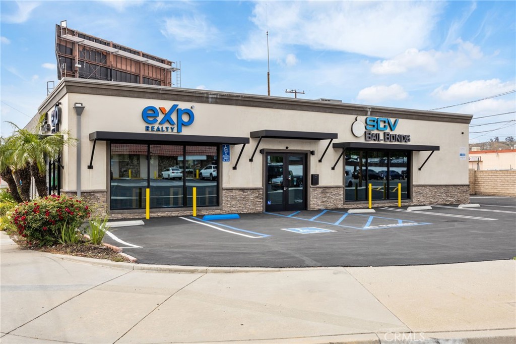 Commercial Sale in Canyon Country