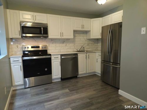 62-371 Emmett St, Bristol, CT, 06010-7779 | Card Image