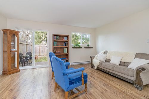 8-495 First Ave W, Qualicum Beach, BC, V9K1P1 | Card Image