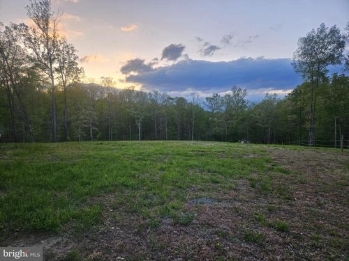 17379 Waterloo Rd, AMISSVILLE, VA, 20106-2054 | Card Image