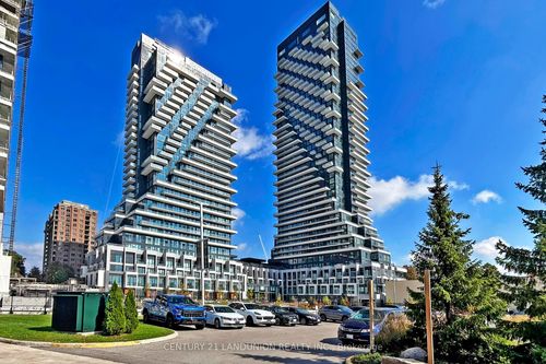 302-30 Inn On The Park Dr, North York, ON, M3C0P7 | Card Image