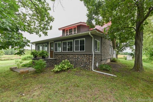 11219 Dodge Rd, Otisville, MI, 48463-9739 | Card Image