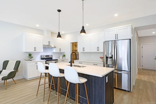 1-1505 Croation Rd, Campbell River, BC, V9W3T4 | Card Image