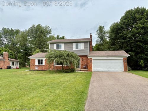 1209 Bay Rdg, Highland, MI, 48356-1107 | Card Image
