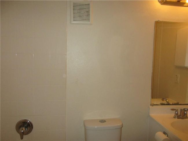 Bathroom with toilet | Image 4