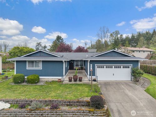 914 S 30th Pl, Renton, WA, 98055-5030 | Card Image
