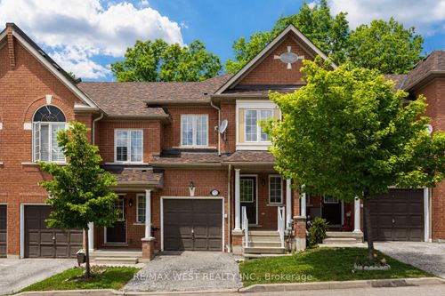 77-7360 Zinnia Pl, Mississauga, ON, L5W2A4 | Card Image
