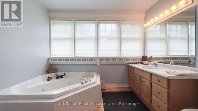 81258 D Bissets Hill, House other with 5 bedrooms, 3 bathrooms and 3 parking in Goderich ON | Image 45