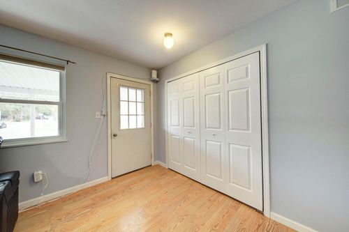 59071 Annah Dr, New Hudson, MI, 48165-9643 | Card Image