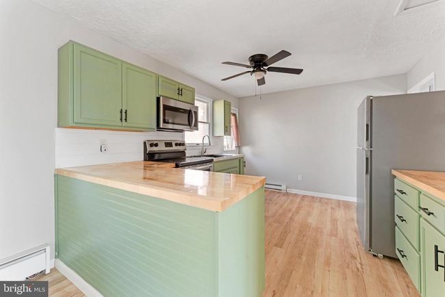 100 S High St, House other with 4 bedrooms, 2 bathrooms and null parking in FUNKSTOWN MD | Image 9