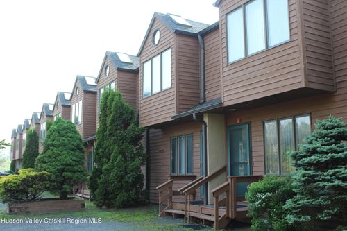 41 Quads Way, Windham, NY, 12496-5324 | Card Image